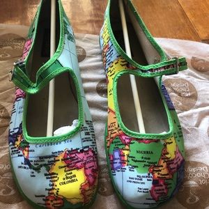 Hot chocolate Bon Voyage size 10 great condition